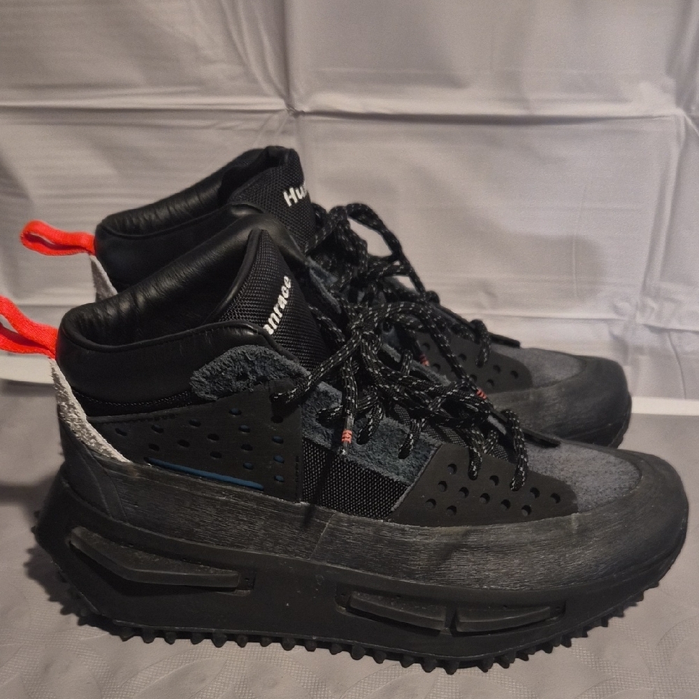 Black and Gray Men's Sneakers